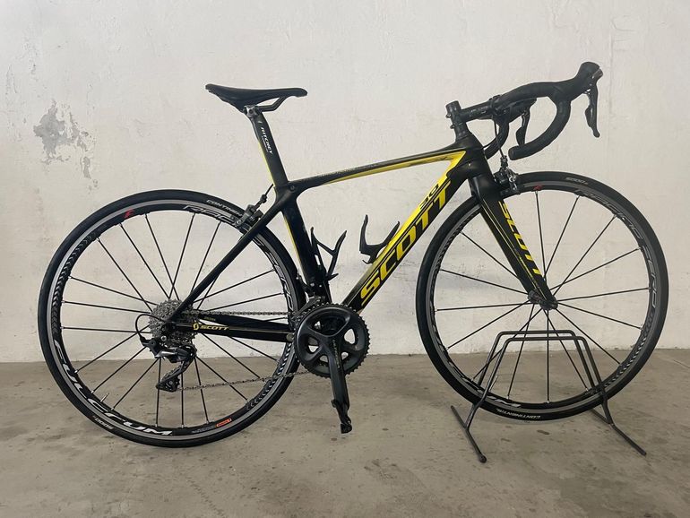 Used Scott Foil Shimano Ultegra 2017 Road & Gravel, Black — image 1 of 5