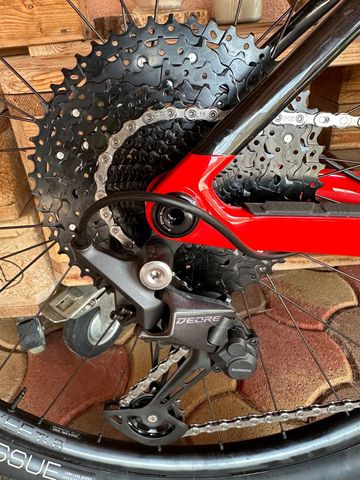 Used Trek Procaliber 9.5 2024 2024 Mountainbike, Red, 29 — image 5 of 6