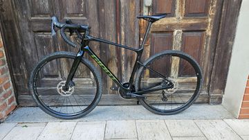 Used Giant Revolt Advanced 2 2022 2022 Road & Gravel, Black — image 10 of 16