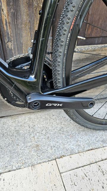 Used Giant Revolt Advanced 2 2022 2022 Road & Gravel, Black — image 11 of 16