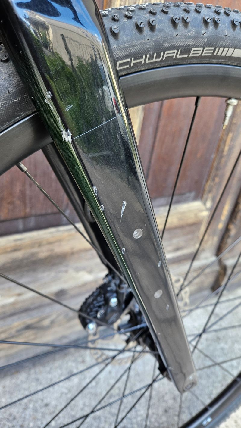 Used Giant Revolt Advanced 2 2022 2022 Road & Gravel, Black — image 8 of 16