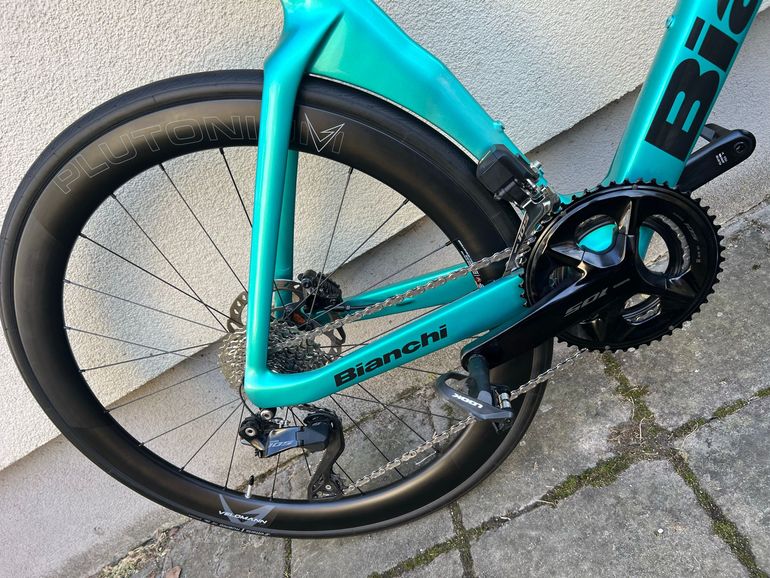 Used Bianchi Oltre Comp 105 Di2 2025 2025 Road & Gravel — image 15 of 29