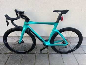 Used Bianchi Oltre Comp 105 Di2 2025 2025 Road & Gravel — image 28 of 29