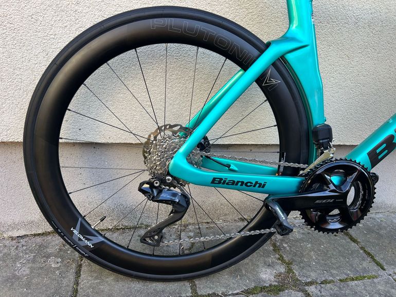 Used Bianchi Oltre Comp 105 Di2 2025 2025 Road & Gravel — image 10 of 29