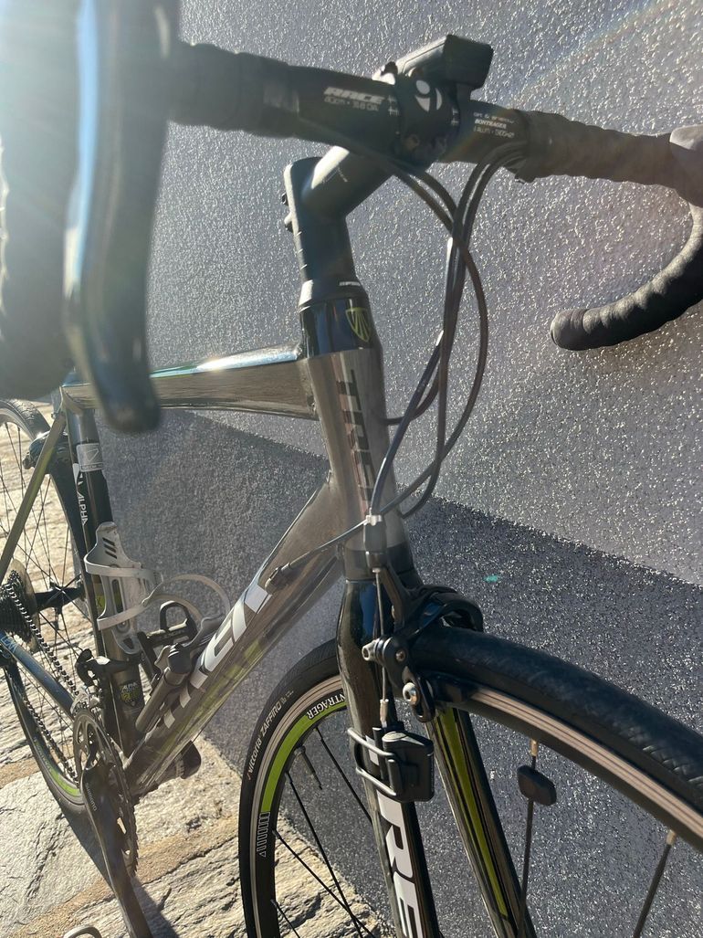 Used Trek Alpha Shimano 105 2014 Road & Gravel, Hellgrau — image 7 of 10