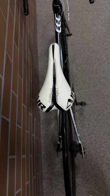 Used Airstreeem Triple EEE Race 2016 2016 Road & Gravel, Black — image 4 of 6