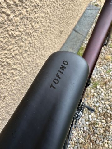 Used Scott Addict 30 2024 2024 Road & Gravel, Red — image 5 of 11