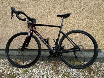 Used Scott Addict 30 2024 2024 Road & Gravel, Red — image 11 of 11
