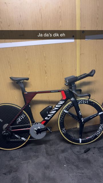 Canyon speedmac cf slx Custom Shimano Dura Ace Di2 2019 Road & Gravel d'occasion — image 2 sur 4