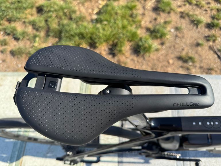 Used Trek Madone SRAM Force eTap AXS 2025 Road & Gravel — image 20 of 33