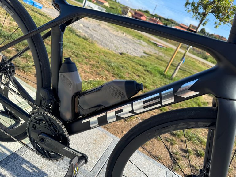 Used Trek Madone SRAM Force eTap AXS 2025 Road & Gravel — image 15 of 33