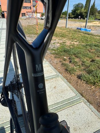 Used Trek Madone SRAM Force eTap AXS 2025 Road & Gravel — image 6 of 33