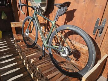 Käytetty Giant TCR Advanced Pro Disc 1 2022 2022 Road & Gravel