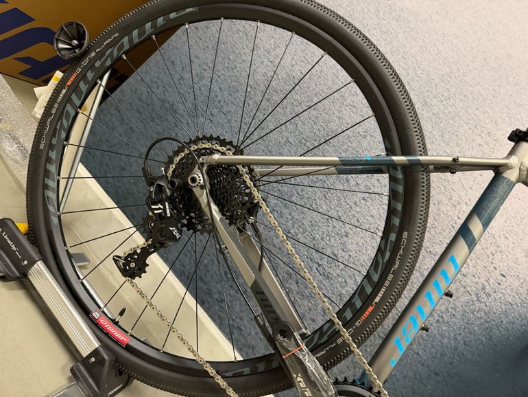 Used Niner RLT 9 2-STAR SRAM APEX 1 2023 2023 Road & Gravel, Light Gray — image 3 of 15