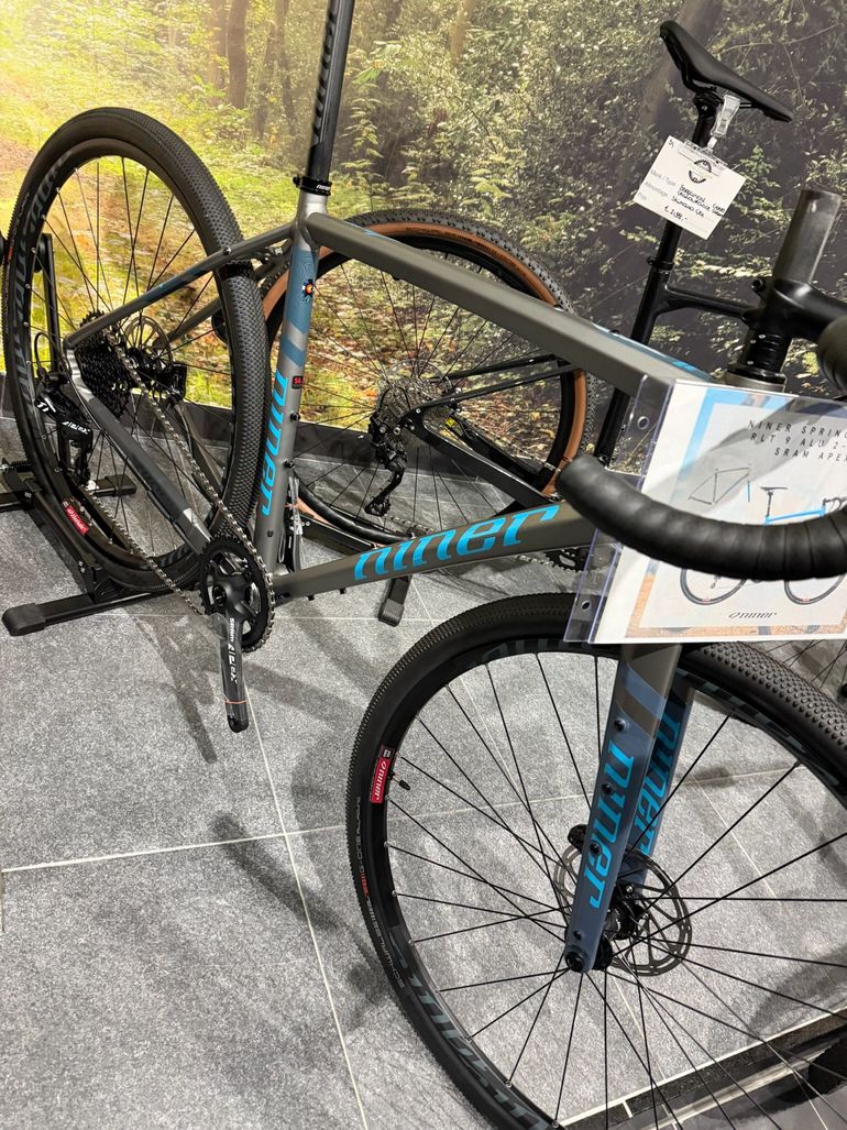 Used Niner RLT 9 2-STAR SRAM APEX 1 2023 2023 Road & Gravel, Light Gray — image 12 of 15