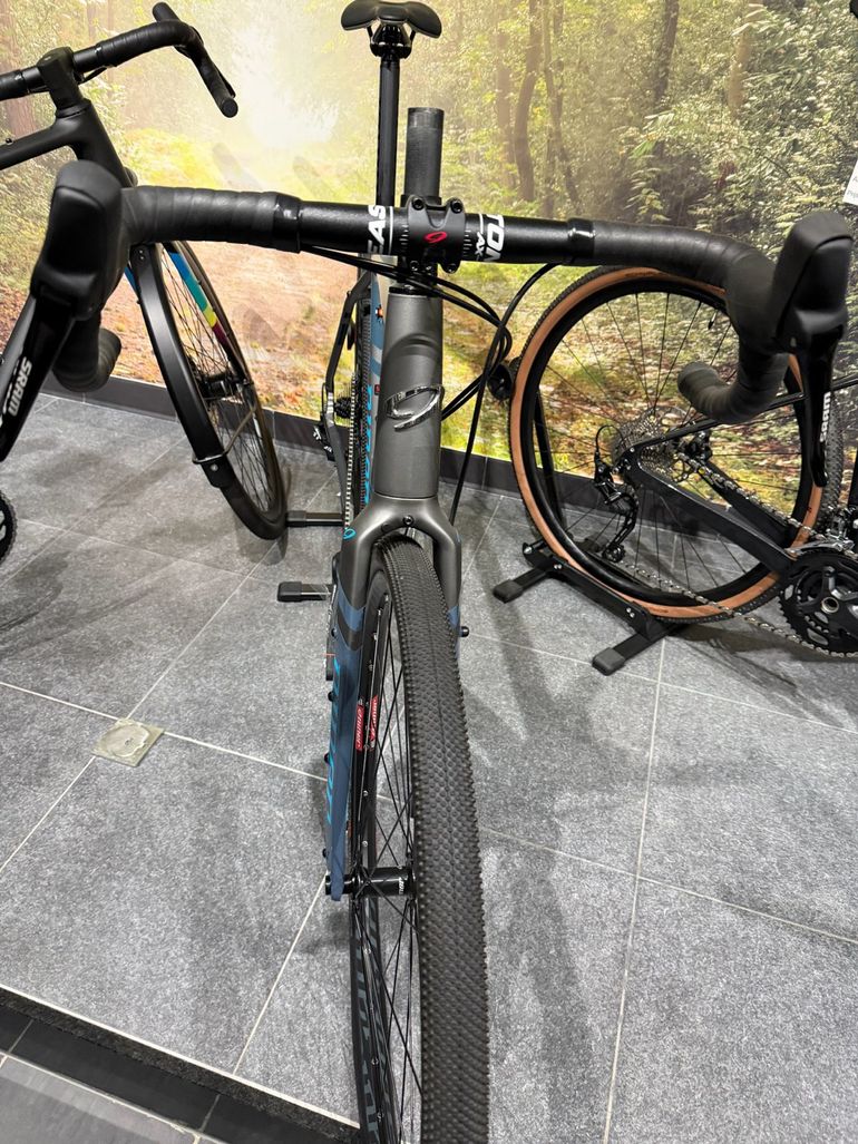 Used Niner RLT 9 2-STAR SRAM APEX 1 2023 2023 Road & Gravel, Light Gray — image 10 of 15