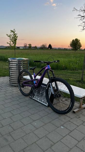 Used Cannondale Jekyll 2 2023 2023 Mountainbike, Purple, 29 — image 4 of 13