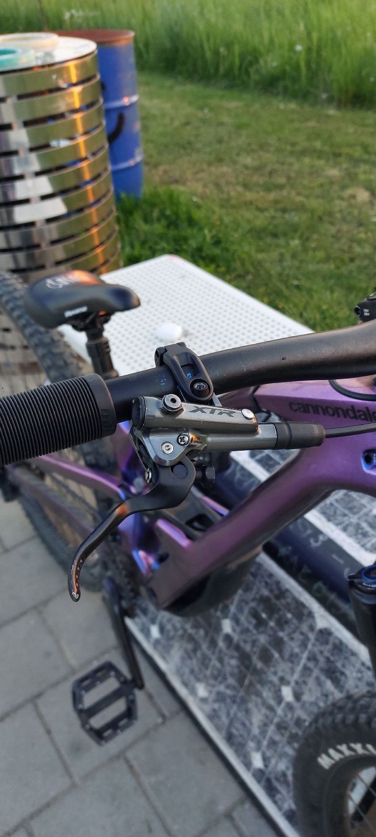 Used Cannondale Jekyll 2 2023 2023 Mountainbike, Purple, 29 — image 7 of 13
