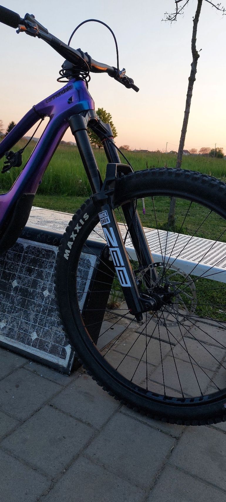 Used Cannondale Jekyll 2 2023 2023 Mountainbike, Purple, 29 — image 6 of 13