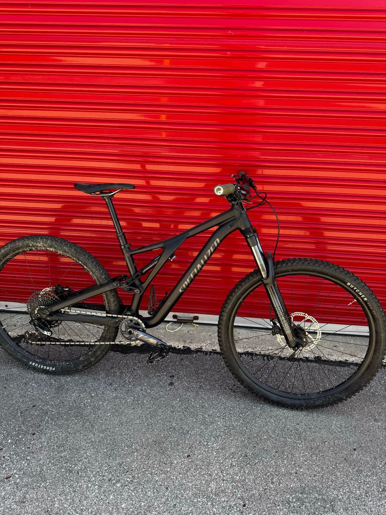 Used Specialized Stumpjumper SRAM X01 Eagle 2019 Mountainbike, Black — image 1 of 5