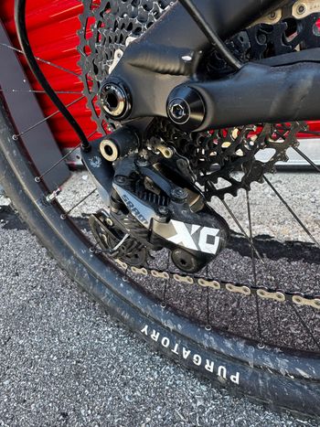 Used Specialized Stumpjumper SRAM X01 Eagle 2019 Mountainbike, Black — image 4 of 5
