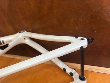 Used Specialized Tarmac SL7 Frameset 2022 Frameset 2022 Road & Gravel, White — image 8 of 8