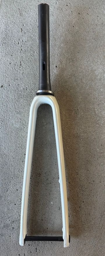 Used Specialized Tarmac SL7 Frameset 2022 Frameset 2022 Road & Gravel, White — image 7 of 8