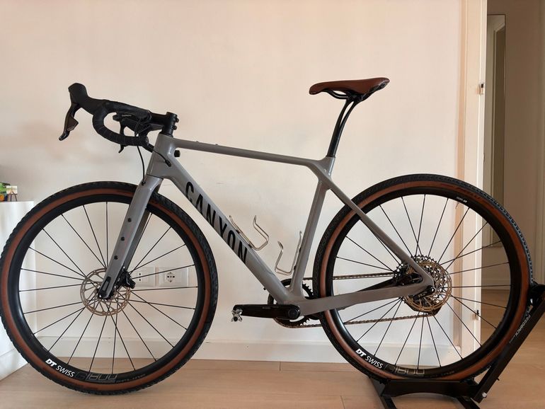 Used Canyon Grizl CF SL 7 eTap 2022 2022 Road & Gravel, Light Gray — image 2 of 9