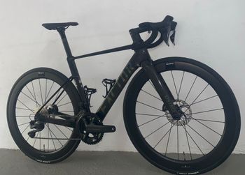 Used Other Brands Other Brands Custom Shimano Ultegra Di2 2025 Road & Gravel, Black — image 2 of 12