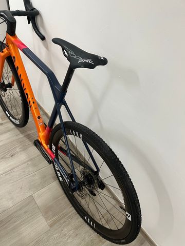Canyon Inflite CF SL 8 2022 2022 Road & Gravel usato, Arancione — immagine 6 di 8