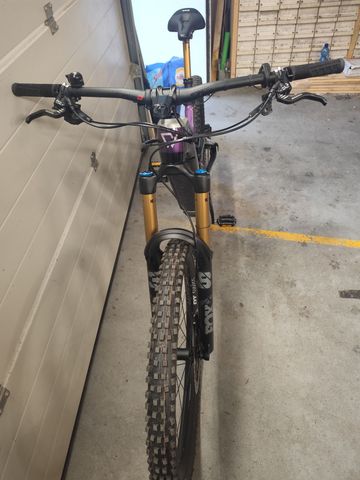 Gebrauchtes Conway eWME 8.9 MX 2023 2023 Mountainbike, Violett, 29, 27.5 — Bild 3 von 5