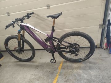 Gebrauchtes Conway eWME 8.9 MX 2023 2023 Mountainbike, Violett, 29, 27.5 — Bild 2 von 5