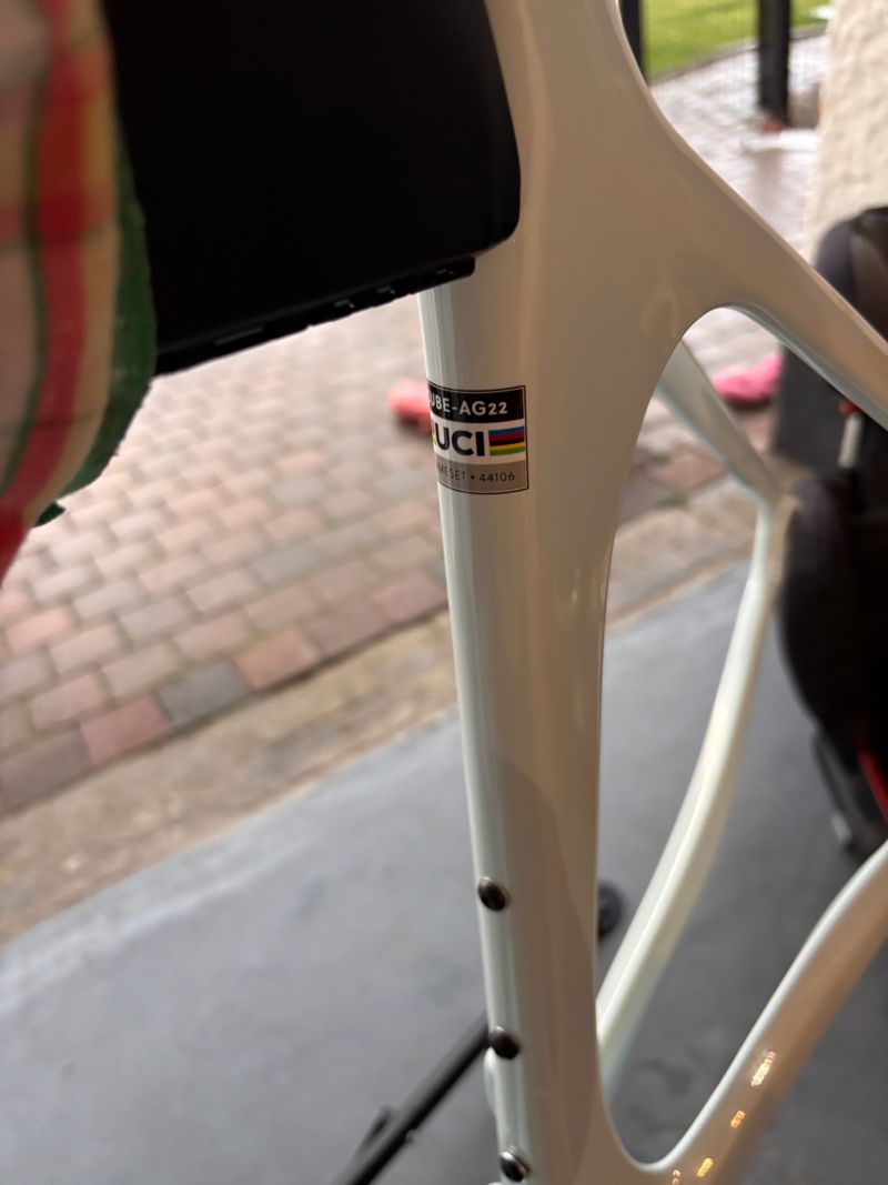 Used CUBE AGREE C:62, PRO 2022 Frameset 2022 Road & Gravel, White — image 6 of 10