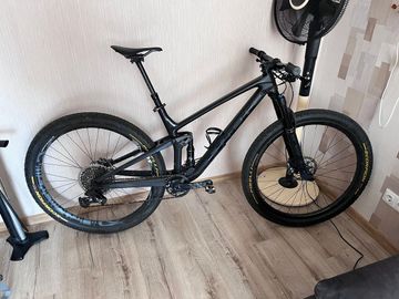 Brugt Trek Top Fuel 9.8 2020 2020 Mountainbike — billede 3 af 3