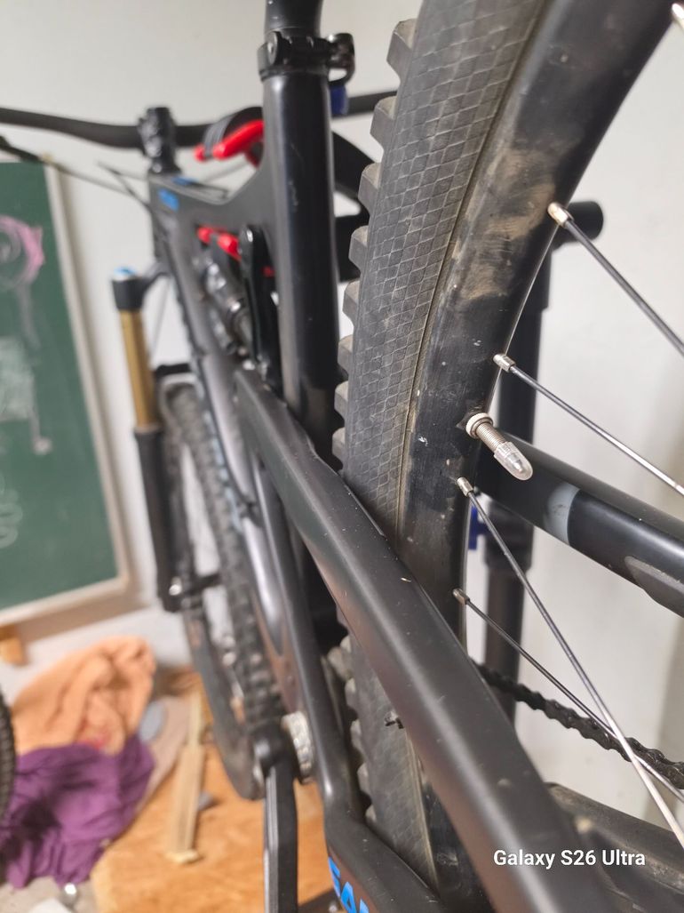 Santa Cruz Bronson Single Speed / Fixed Gear 2017 Mountainbike d'occasion — image 10 sur 13