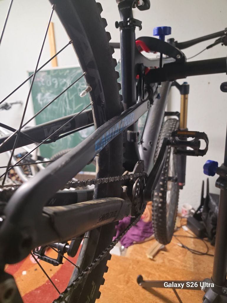Santa Cruz Bronson Single Speed / Fixed Gear 2017 Mountainbike d'occasion — image 7 sur 13
