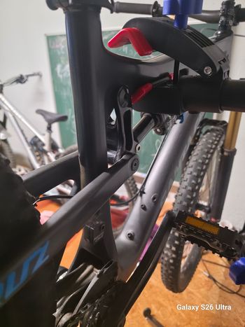 Santa Cruz Bronson Single Speed / Fixed Gear 2017 Mountainbike d'occasion — image 6 sur 13