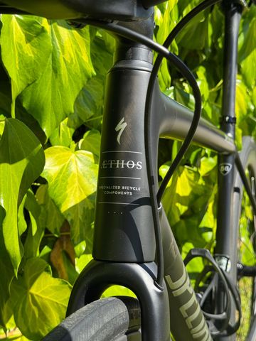 Gebrauchtes Specialized Aethos Comp - Rival eTap AXS 2023 Frameset 2023 Road & Gravel, Schwarz — Bild 6 von 9