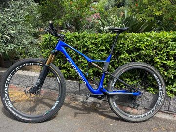 Used Orbea Oiz SRAM XX 2025 Mountainbike, Blue, 29 — image 2 of 17
