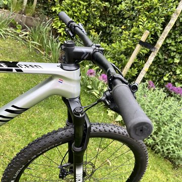 Used Canyon Exceed CF 5 2022 2022 Mountainbike, Light Gray, 29 — image 3 of 9