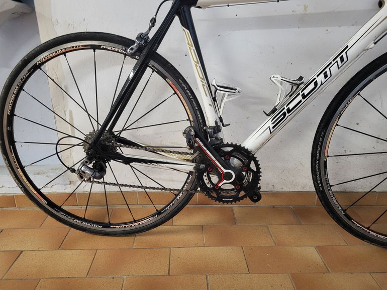 Used Scott Addict R3 2012 Road & Gravel, White — image 2 of 4