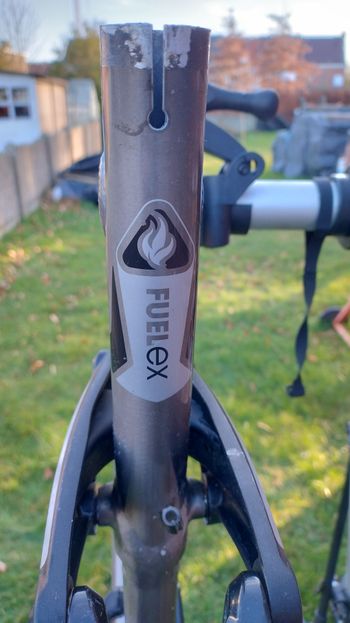 Used Trek Fuel EX 9 UK 2012 Frameset 2012 Mountainbike, Hellgrau, 26 — image 24 of 25