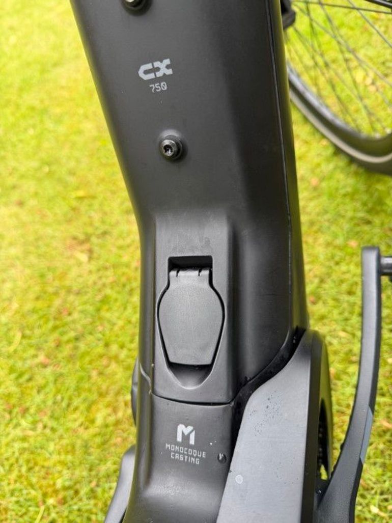 Used KTM MACINA STYLE 730 2023 2023 Urban, Black — image 13 of 38