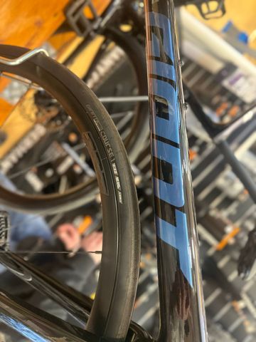 Tweedehands Giant TCR Advanced 2 2025 2025 Road & Gravel — afbeelding 23 van 23