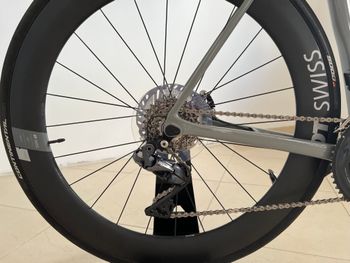 Used Canyon Ultimate CF SL 8 Aero LTD 2022 2022 Road & Gravel, Light Gray — image 9 of 10