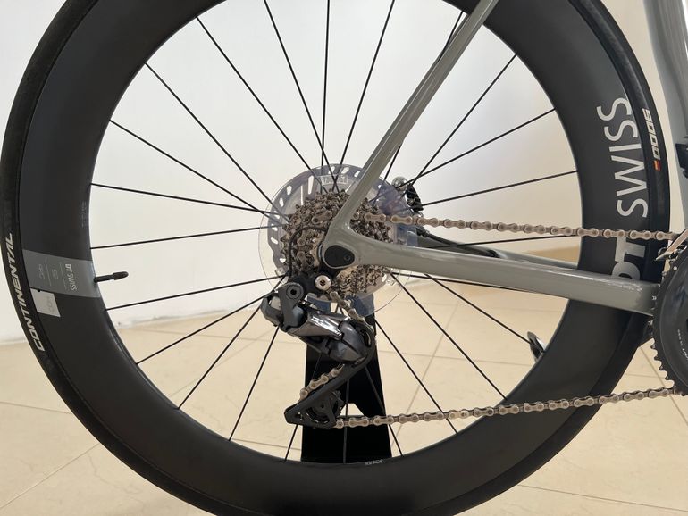Used Canyon Ultimate CF SL 8 Aero LTD 2022 2022 Road & Gravel, Light Gray — image 9 of 10