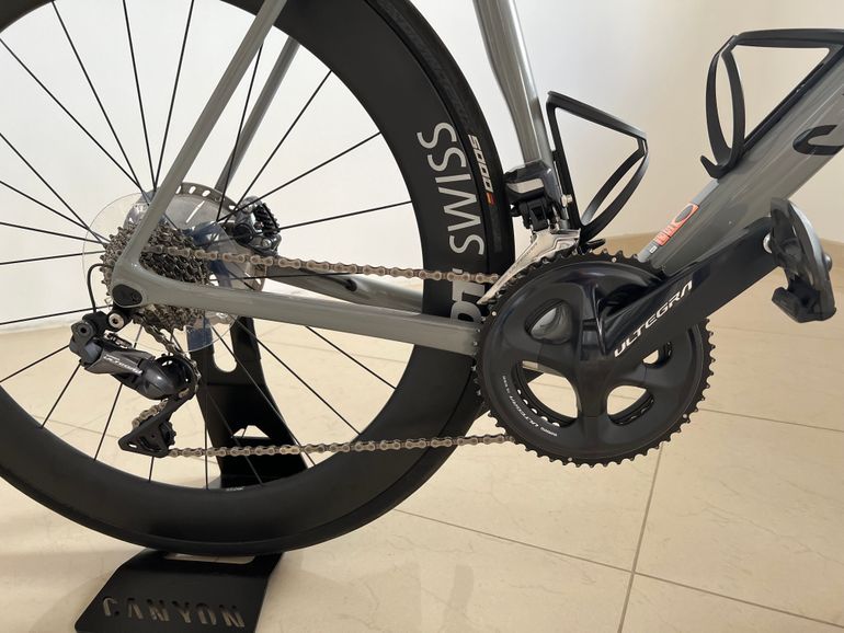 Used Canyon Ultimate CF SL 8 Aero LTD 2022 2022 Road & Gravel, Light Gray — image 8 of 10
