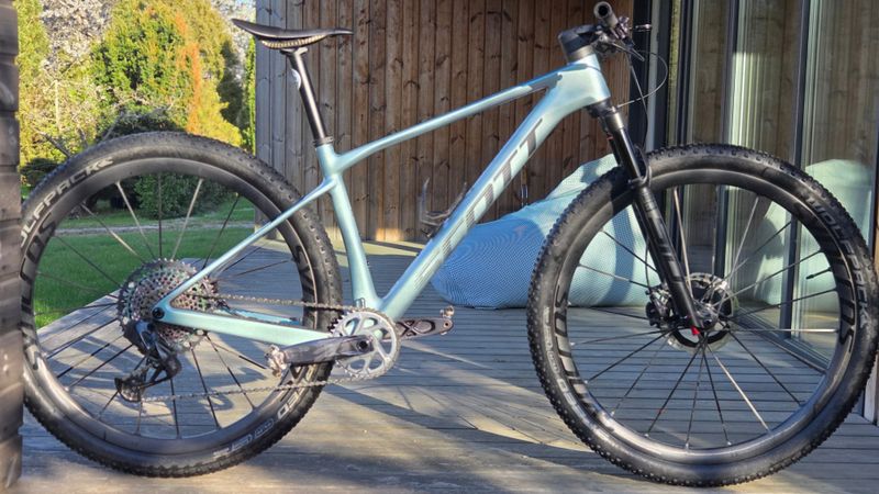 Tweedehands Scott Scale RC Team Issue 2023 2023 Mountainbike — afbeelding 1 van 7