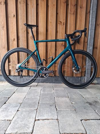 Cannondale, SuperSix EVO Hi-MOD Disc Ultegra Di2 2022