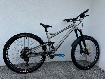 Banshee Custom SRAM GX Eagle 2022 MTB d'occasion